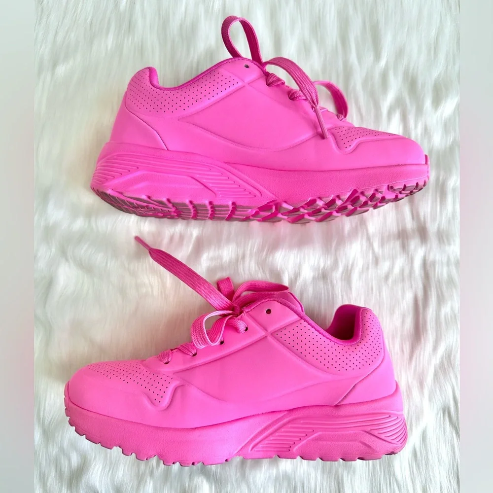 LIMITED EDITION SKECHERS